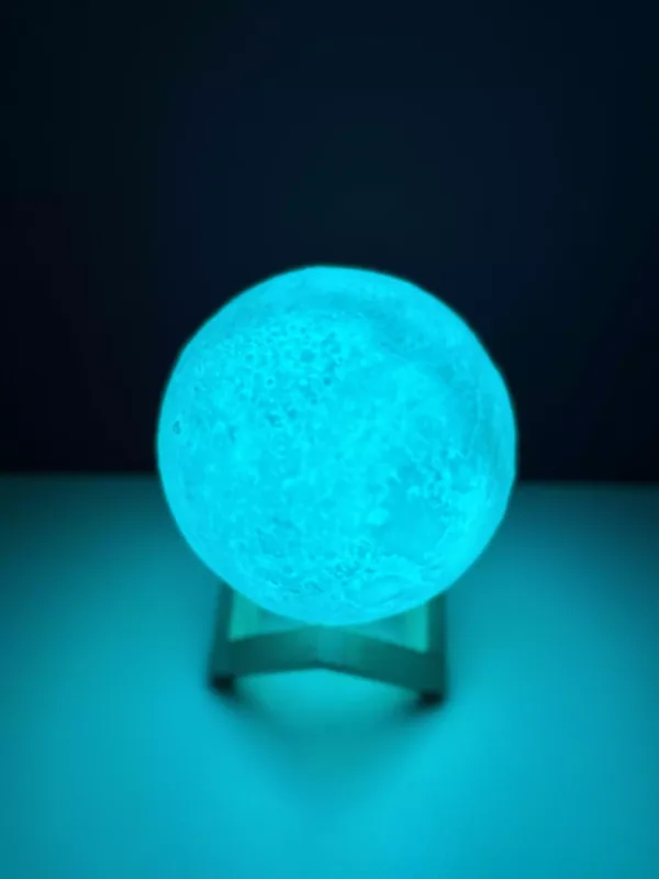 Rechargeable 3D Moon Lamp With Remote 8cm - Image 5